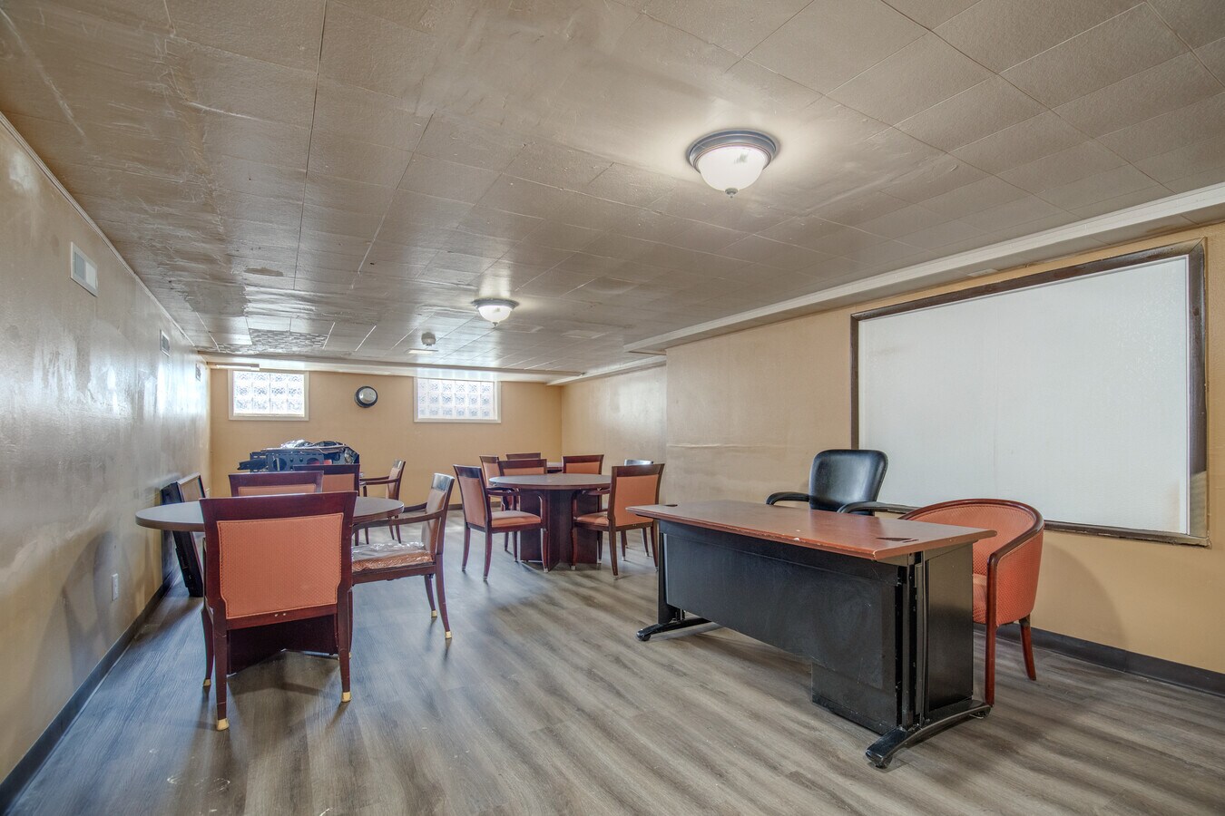 1804 Morven Ave, Overland, MO 63114