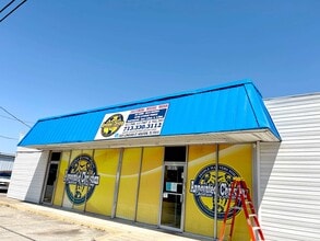 13837 Longview St, Houston, TX for lease Building Photo- Image 2 of 2