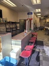 5675-5691 N Milwaukee Ave, Chicago, IL for lease Building Photo- Image 2 of 4