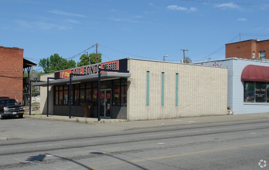 1201 N Monroe St, Spokane, WA for sale - Building Photo - Image 2 of 9
