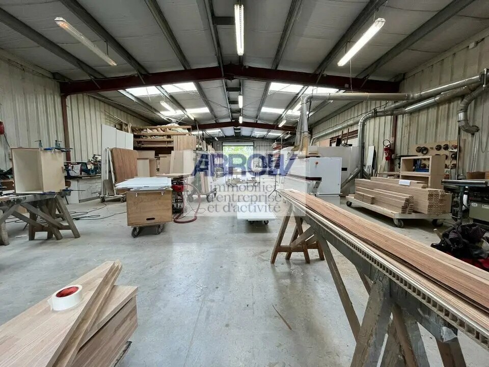 Industrial in Pont-Saint-Martin for sale Building Photo- Image 1 of 4