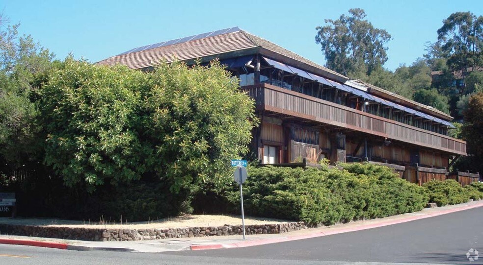 1036 Sir Francis Drake Blvd, Kentfield, CA for lease - Building Photo - Image 2 of 3