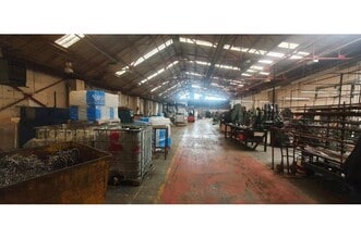 2 Village Walk, Wednesbury for lease Interior Photo- Image 2 of 2