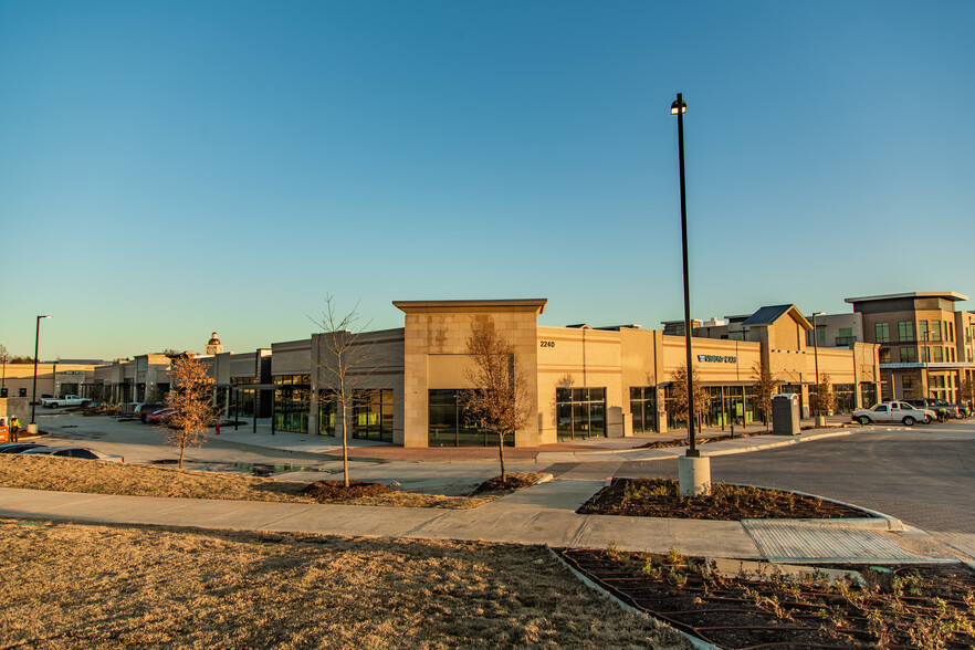 1000 Hwy 114, Roanoke, TX for lease - Building Photo - Image 1 of 5