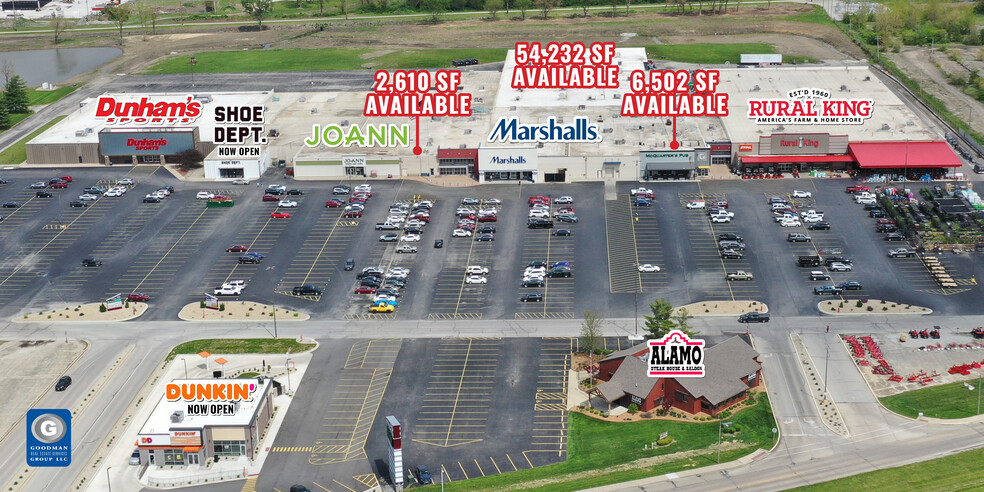 700 Broadway Ave E, Mattoon, IL for lease - Building Photo - Image 1 of 6