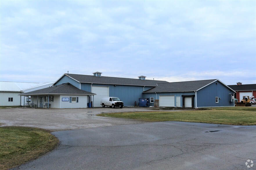 337 S Center St, LaGrange, OH for sale - Primary Photo - Image 1 of 1