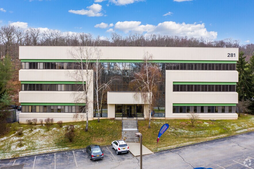 281 Fields Ln, Brewster Village, NY for lease - Building Photo - Image 2 of 8