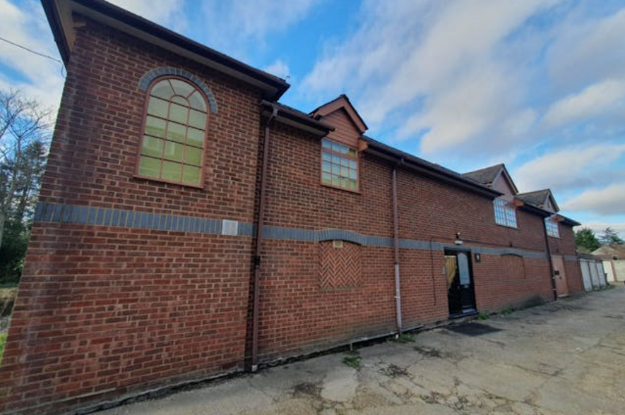 Wharf Rd, Aldershot for lease - Primary Photo - Image 1 of 1