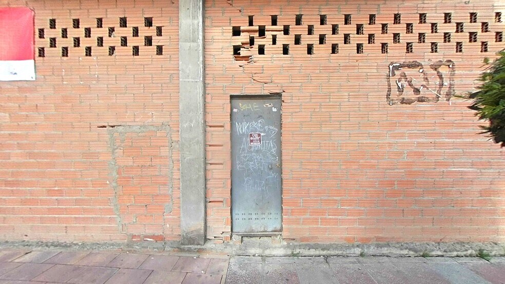 Retail in Utebo for sale - Building Photo - Image 1 of 18