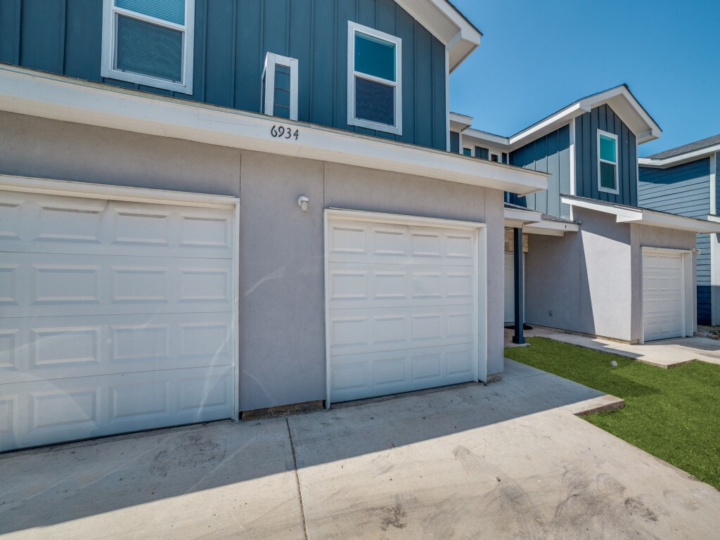 6934 Crestway Rd, San Antonio, TX 78239 Multifamily for Sale