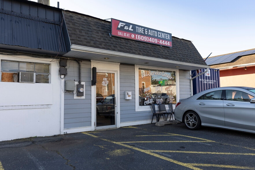 225 Forsgate, Jamesburg, NJ for sale - Building Photo - Image 3 of 27