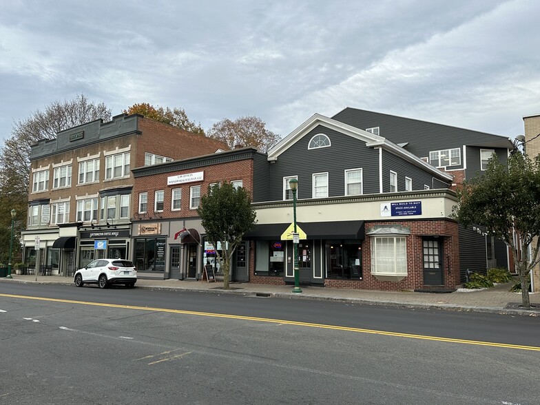 35 N Main St, Southington, CT for lease - Building Photo - Image 1 of 14