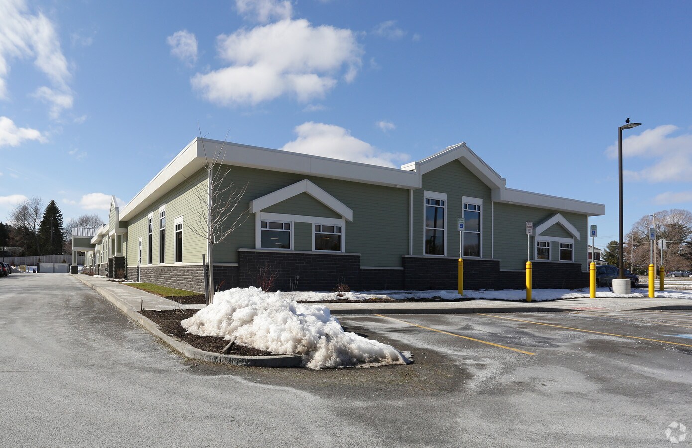 5417 W Genesee St, Camillus, NY 13031