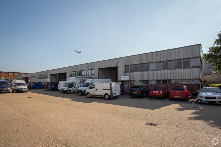 Poyle Rd, Slough for lease - Primary Photo - Image 1 of 3