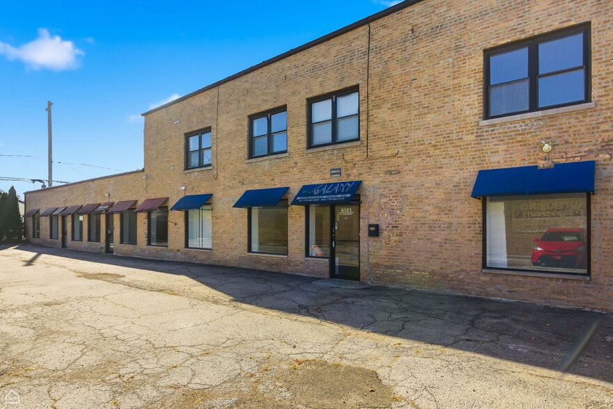 6121 W Belmont Ave, Chicago, IL for sale - Building Photo - Image 2 of 49