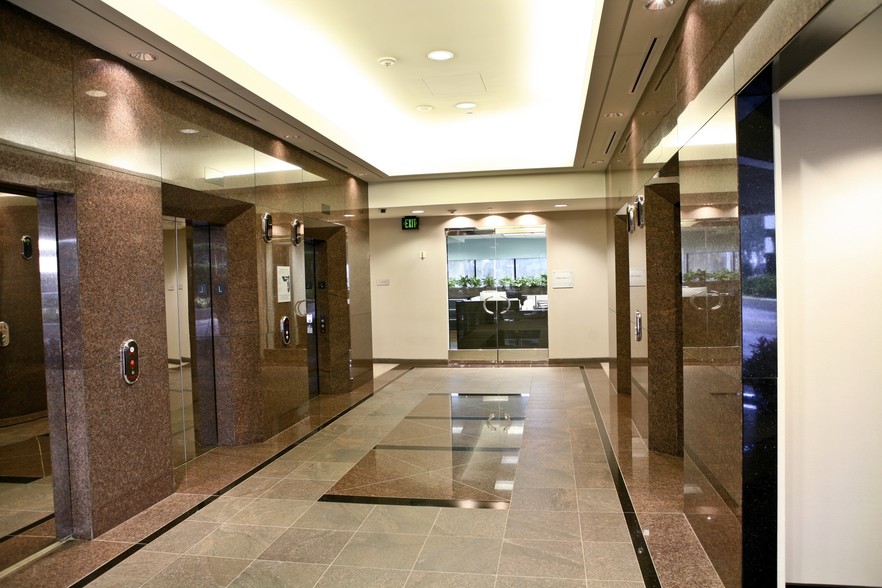 1230 Rosecrans Ave, Manhattan Beach, CA for lease - Interior Photo - Image 3 of 83