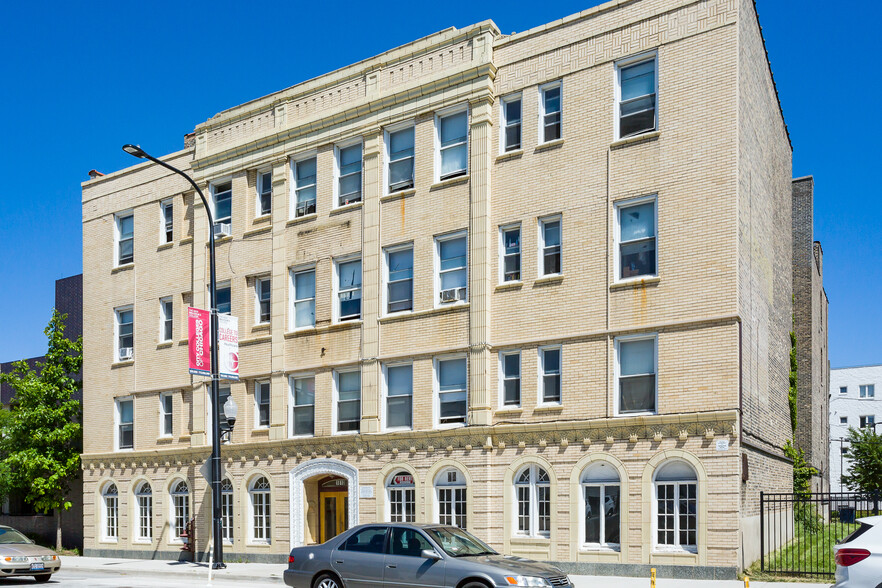 1810 W Jackson Blvd, Chicago, IL for sale - Building Photo - Image 1 of 1