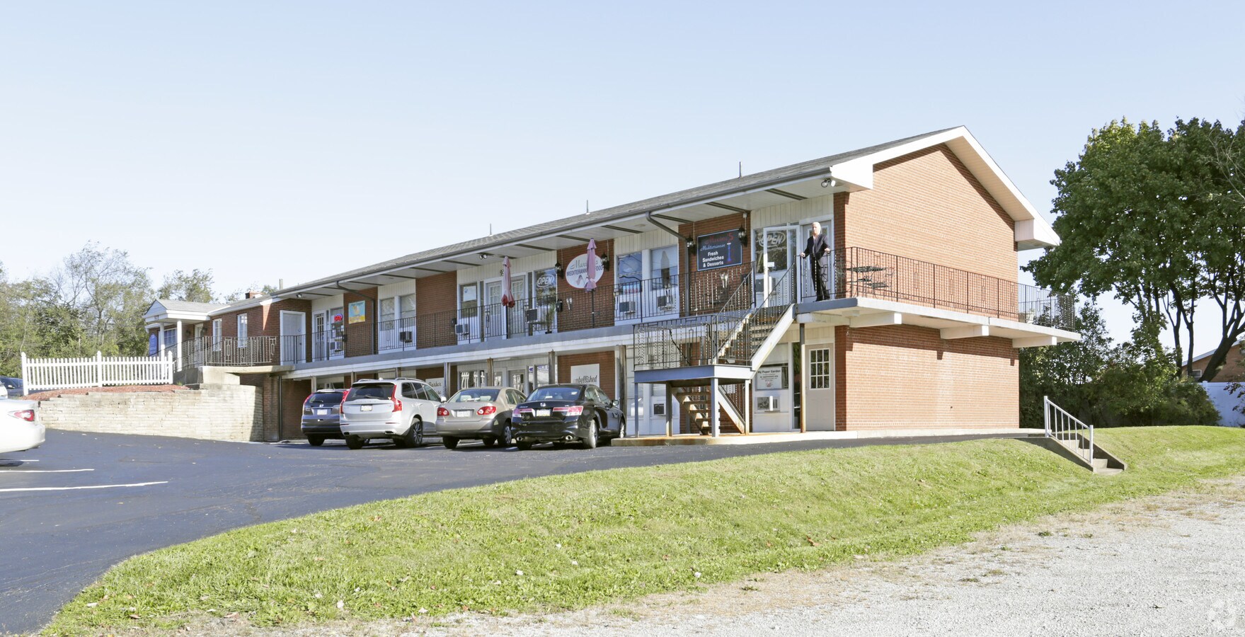 937 Beaver Grade Rd, Coraopolis, PA 15108