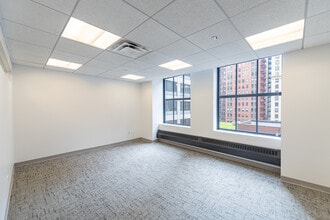 134 N LaSalle St, Chicago, IL for lease Interior Photo- Image 1 of 6