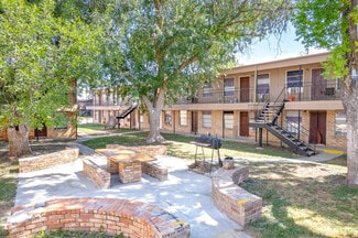 More details for 7678 W US Highway 90, San Antonio, TX - Multifamily for Sale