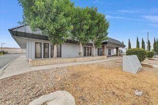15384 Arrow Blvd, Fontana CA - Loft