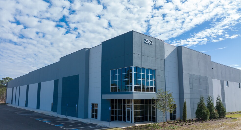 2055 Anvil Block Rd, Forest Park, GA for lease - Building Photo - Image 2 of 3