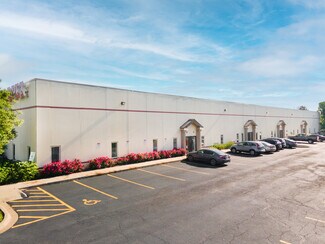 More details for 32-50 E Montrose Dr, Romeoville, IL - Industrial for Lease