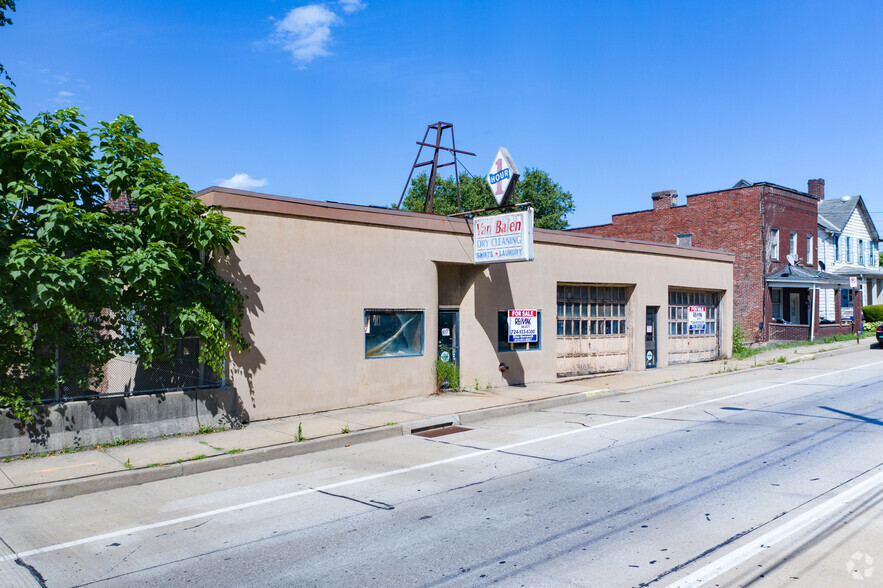 1403 5th Ave, Coraopolis, PA for sale - Primary Photo - Image 1 of 2