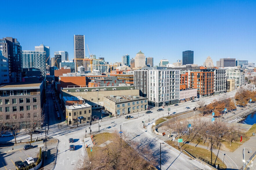 731-741 Rue De La Commune O, Montréal, QC for lease - Building Photo - Image 2 of 10