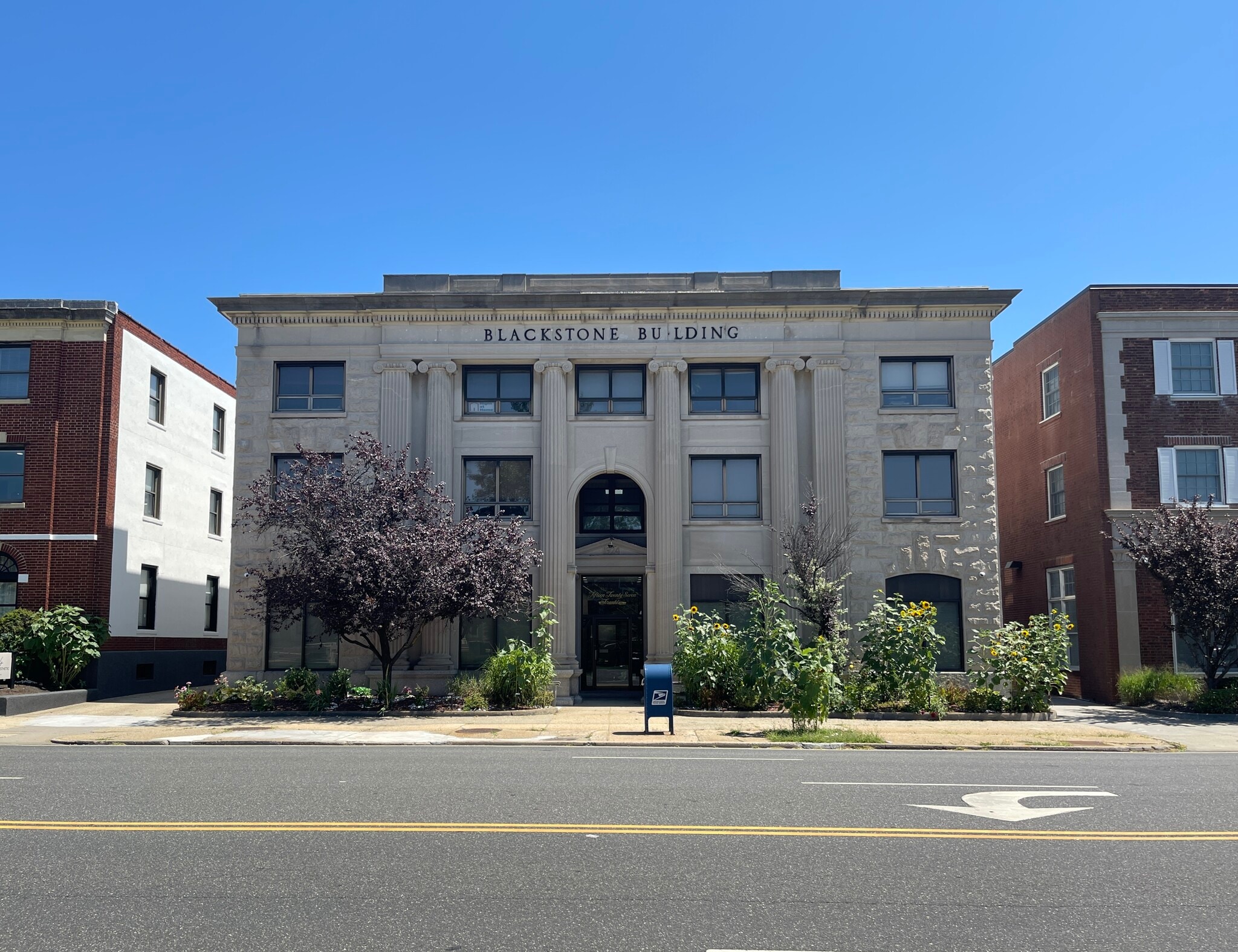 1527 Franklin Ave, Mineola, NY for lease Building Photo- Image 1 of 71