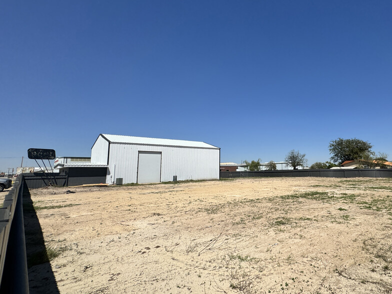 8126 N County Rd W, Odessa, TX for lease - Building Photo - Image 3 of 8