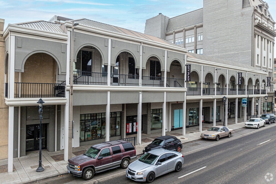 309 E Yakima Ave, Yakima, WA for lease - Building Photo - Image 3 of 7