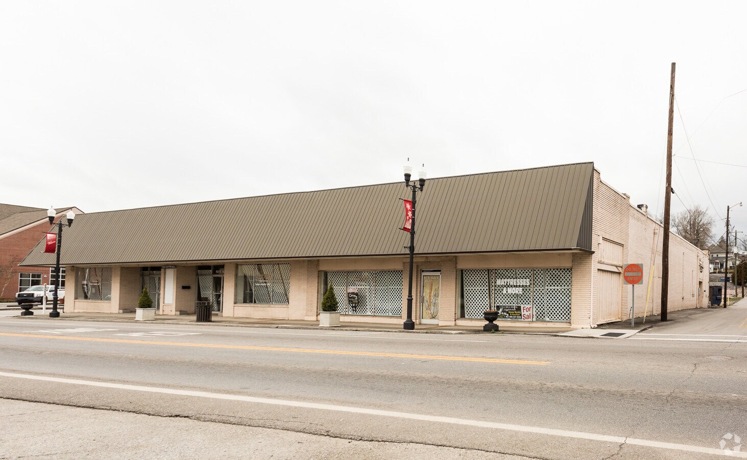 501 N Main St, Sweetwater, TN 37874