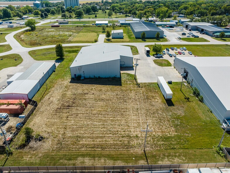 8914 Green Valley Dr, Manhattan, KS 66502 Industrial for Sale