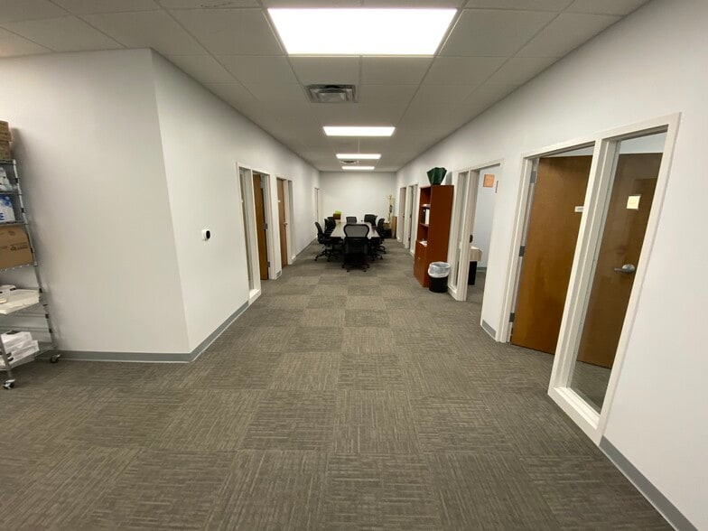 1132 Pickett Rd, Norfolk, VA for sale - Interior Photo - Image 3 of 10