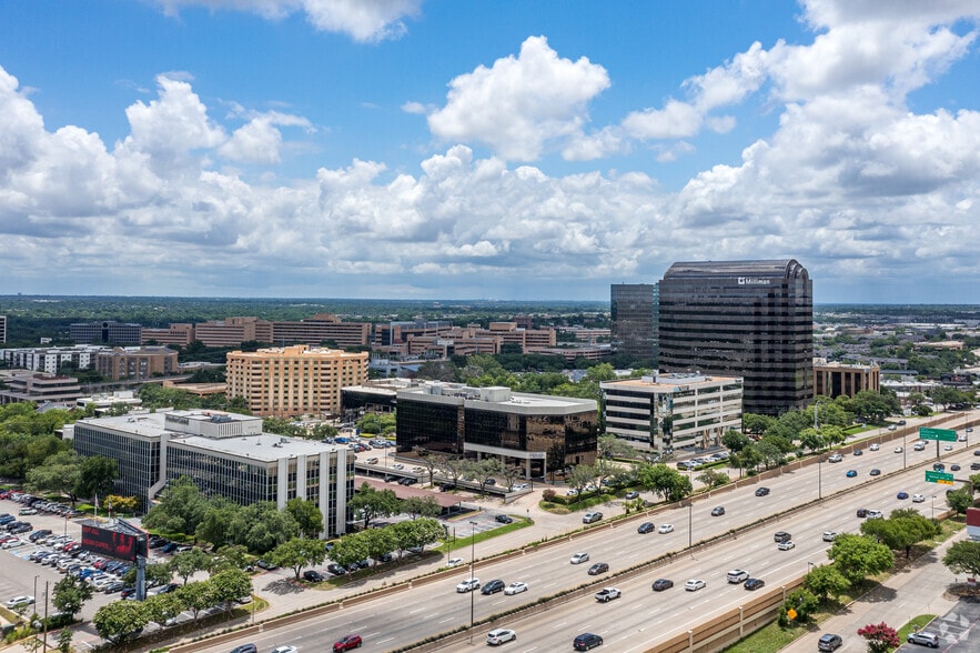 10100 N Central Expy, Dallas, TX for lease - Aerial - Image 3 of 30