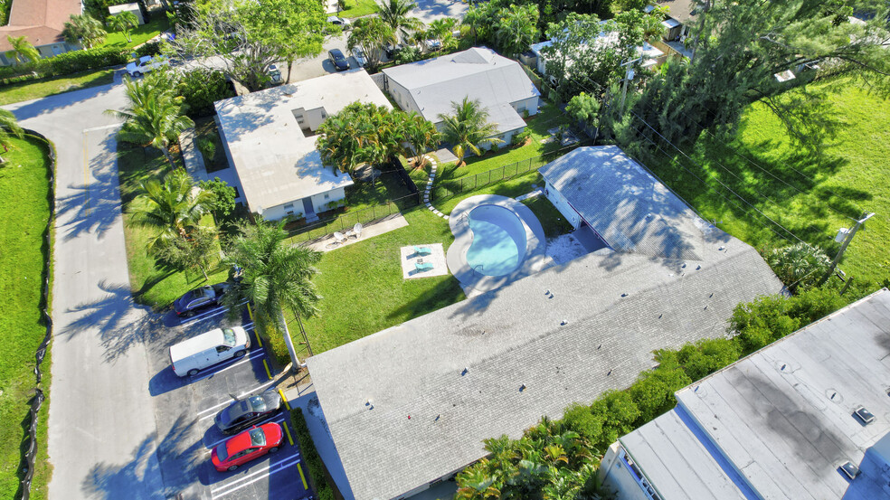 741 Hibiscus Ave, Pompano Beach, FL for sale - Aerial - Image 2 of 42