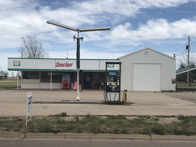 400 3rd St, Englewood, KS for sale - Primary Photo - Image 1 of 1