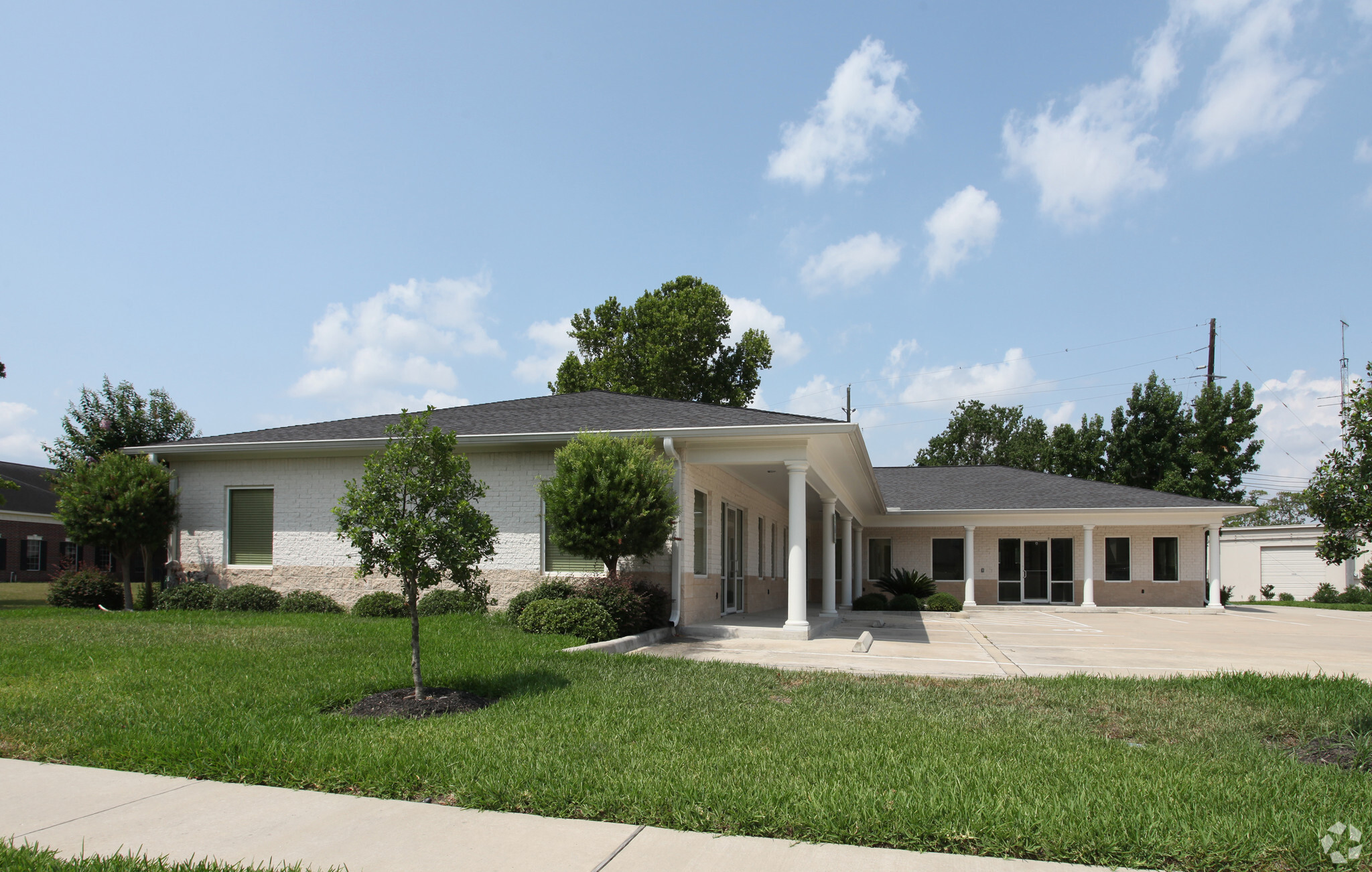 17385 Village Green Dr, Houston, TX for sale Building Photo- Image 1 of 1