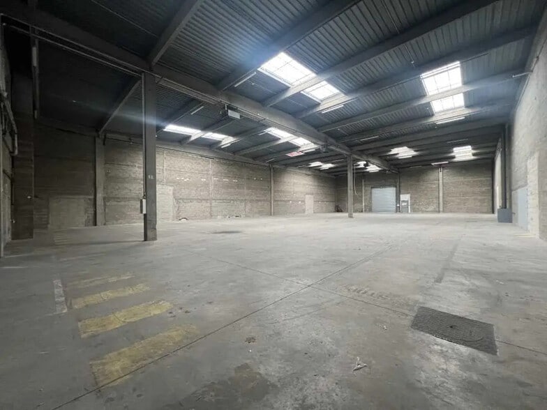 12 Rue Robert Moinon, Goussainville for lease - Building Photo - Image 3 of 22