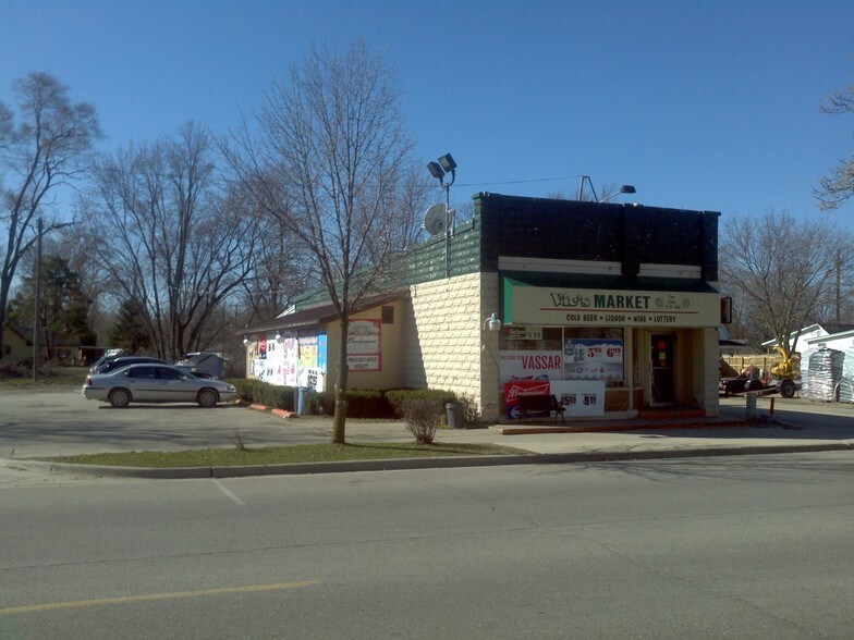 428 E Huron Ave, Vassar, MI for sale - Primary Photo - Image 1 of 1