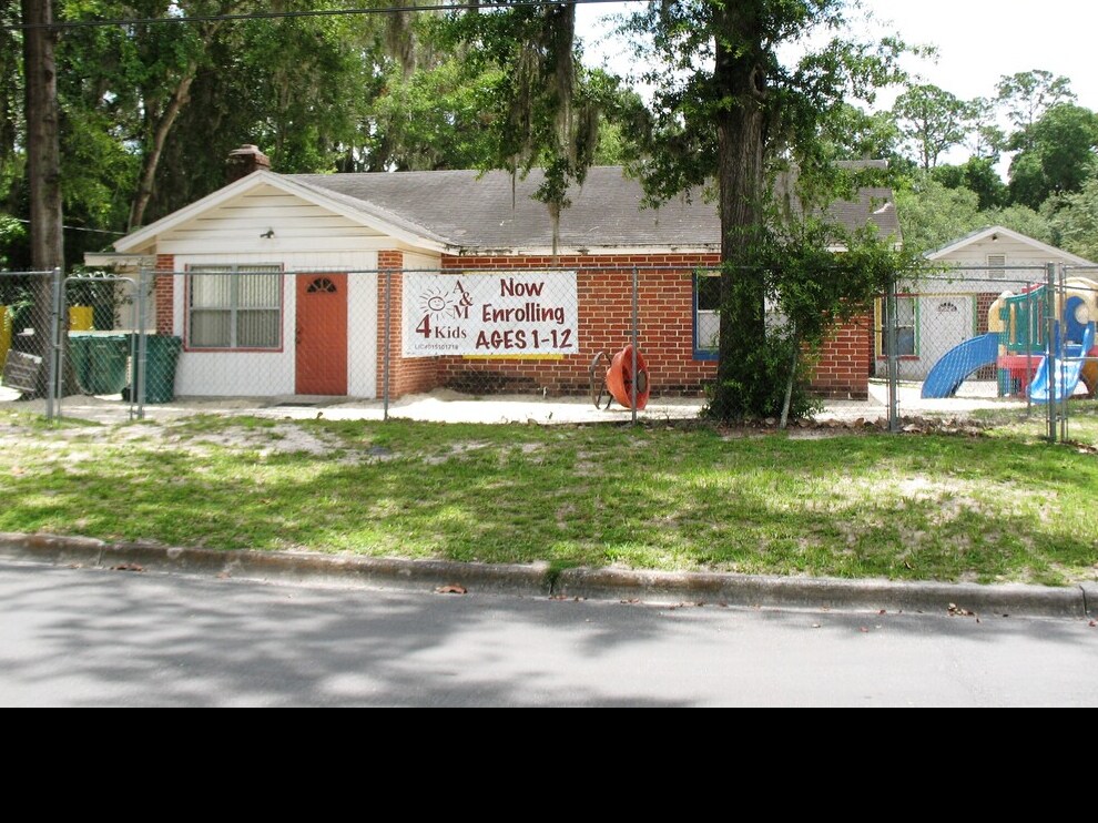 2207 NW 10th St, Gainesville, FL for sale Building Photo- Image 1 of 1