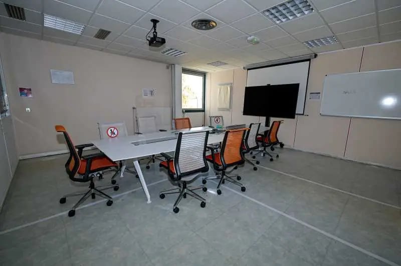 Office in Senlis for lease Interior Photo- Image 1 of 1