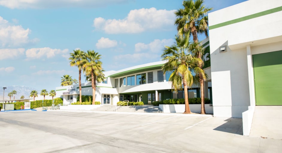 42650 Melanie Pl, Palm Desert, CA for lease - Building Photo - Image 2 of 17