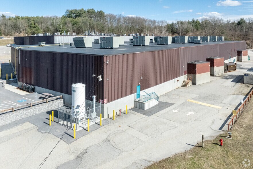 30 Worcester Rd, ster, MA 01570