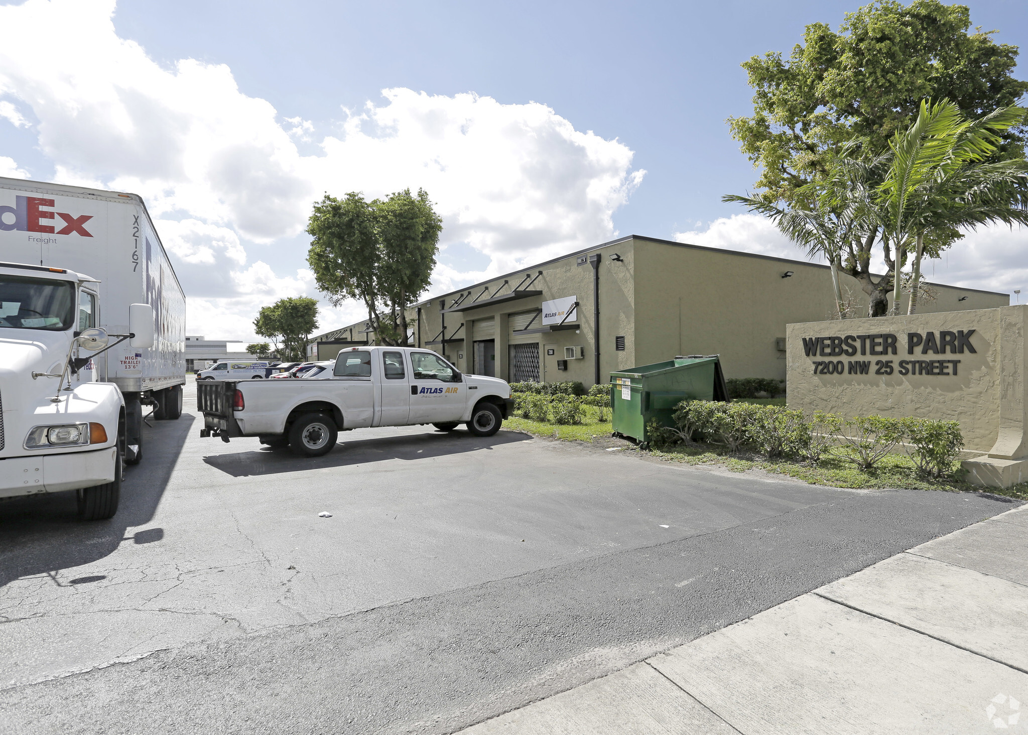 7250-7280 NW 25th St, Miami, FL for lease Primary Photo- Image 1 of 7