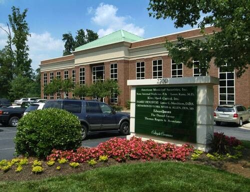 2700 Coltsgate Rd, Charlotte, NC for lease - Image 1 of 3