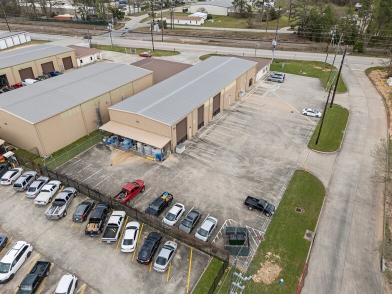 26447 Hanna Rd, Oak Ridge North, TX for sale - Building Photo - Image 1 of 37