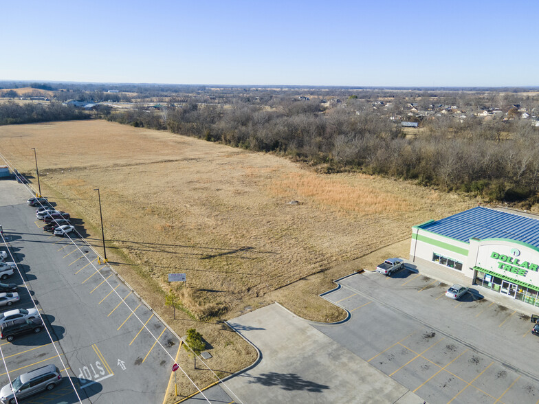 410 Wall St, Wagoner, OK for sale - Building Photo - Image 3 of 4