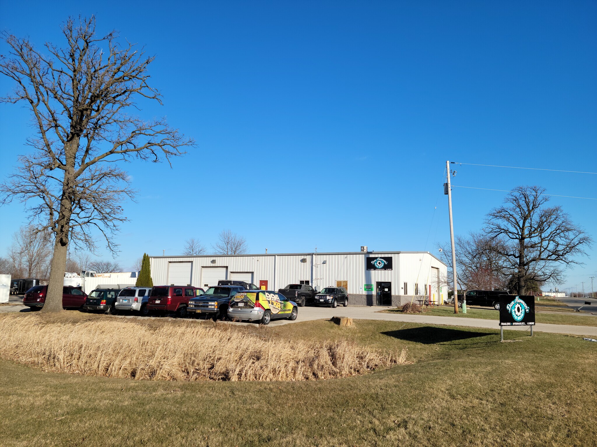 1944 W Fernau Ave, Oshkosh, WI for sale Primary Photo- Image 1 of 1